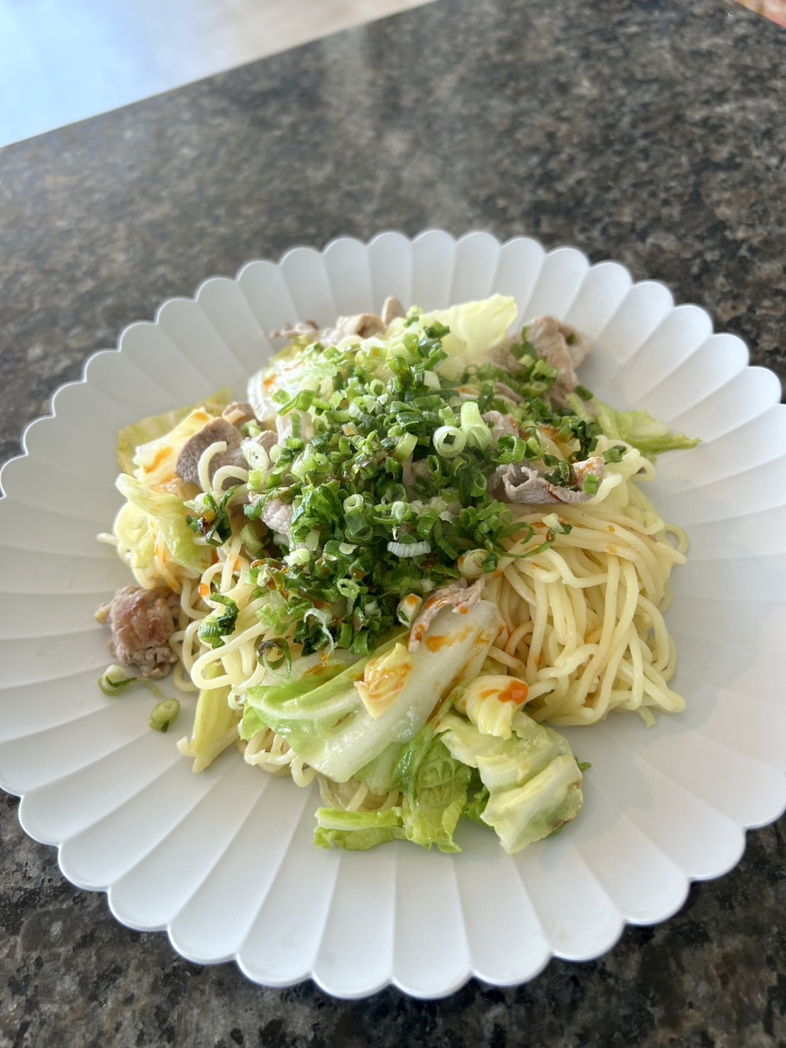豚肉とキャベツのコク旨中華風こうじ焼きそば
